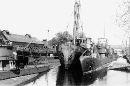 Here – Danish wrecks fill the Søminegraven