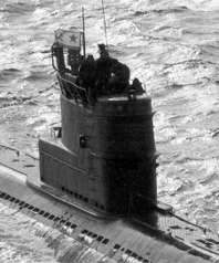En sovjetisk ubåd af WHISKY-klassen ses her  fotograferet under passage af Storebælt