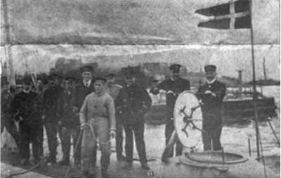 Ubåden DYKKERENs besætning