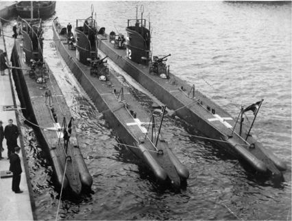 Tre af de fire ubåde af H-klassen