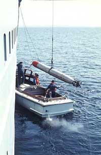 Vi havde to kraftige motorbåde der brugt til at "fiske" torpedoer med