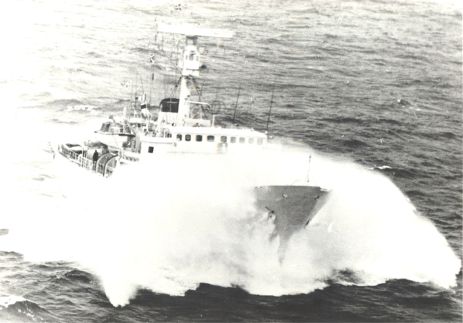 Inspektionsskibet HVIDBJØRNEN ved Kap Farvel 1969