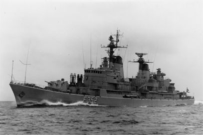 Fregatten PEDER SKRAM med missilbevbning