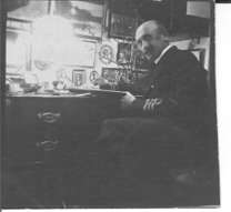 Kaptajn Eduard Haack ved sit arbejdsbrod 1916